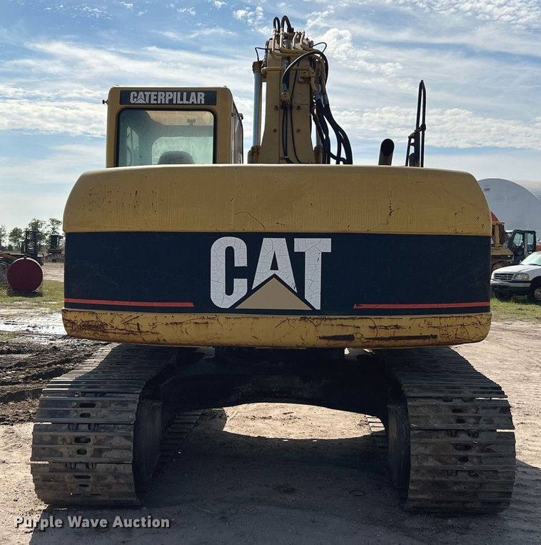 image for item DM2015 2000 Caterpillar 320CU  excavator