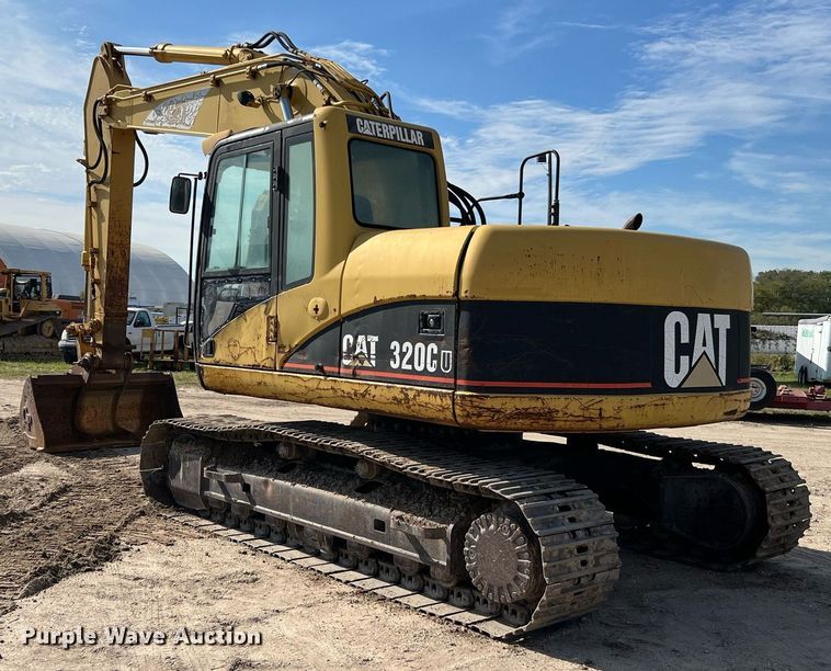 image for item DM2015 2000 Caterpillar 320CU  excavator