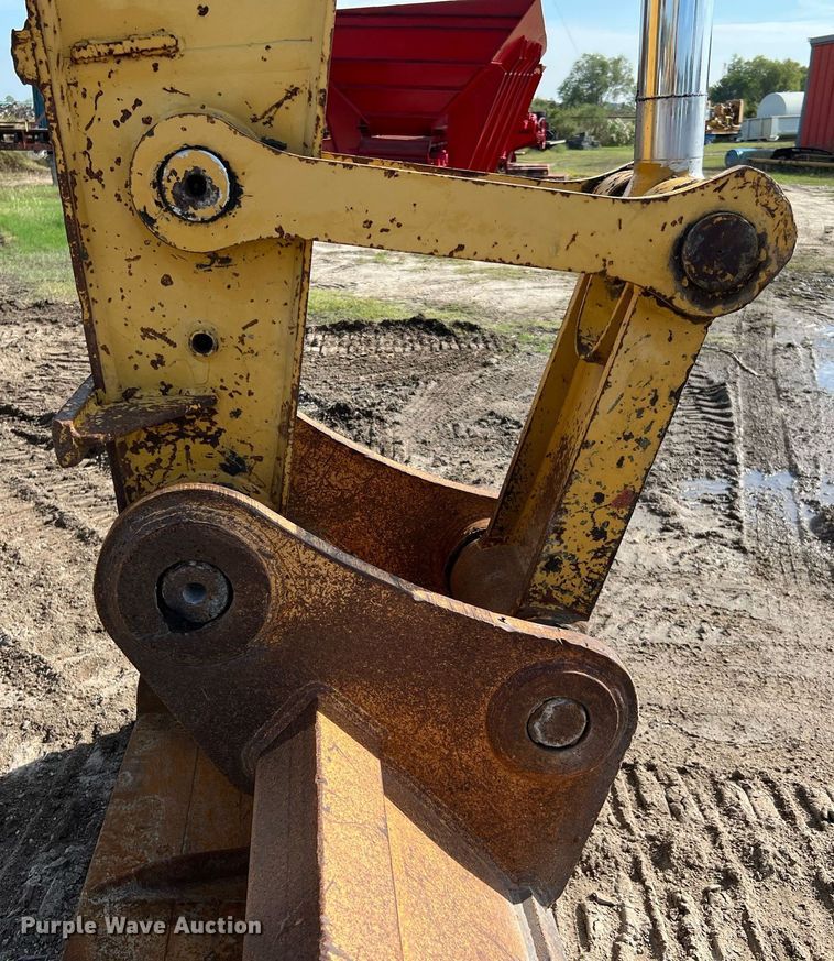 image for item DM2015 2000 Caterpillar 320CU  excavator