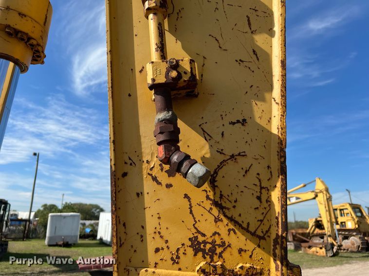 image for item DM2015 2000 Caterpillar 320CU  excavator