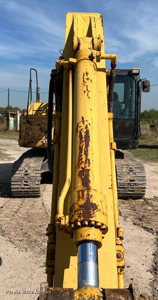 image for item DM2015 2000 Caterpillar 320CU  excavator