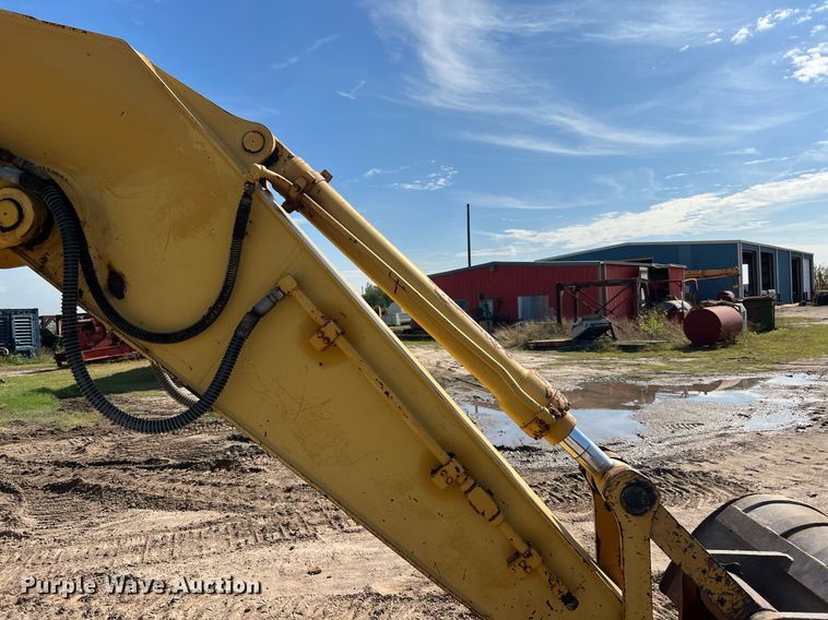 image for item DM2015 2000 Caterpillar 320CU  excavator