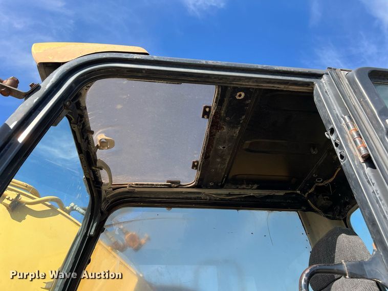 image for item DM2015 2000 Caterpillar 320CU  excavator