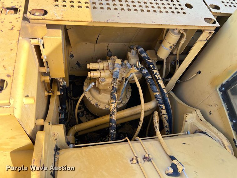 image for item DM2015 2000 Caterpillar 320CU  excavator