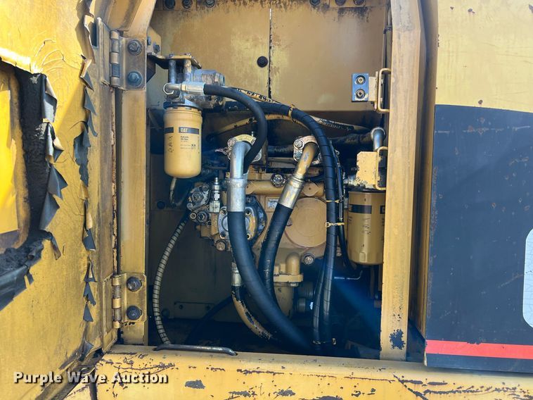 image for item DM2015 2000 Caterpillar 320CU  excavator