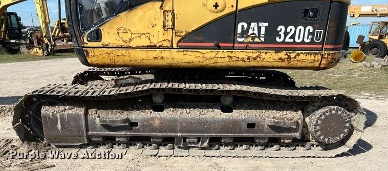 image for item DM2015 2000 Caterpillar 320CU  excavator