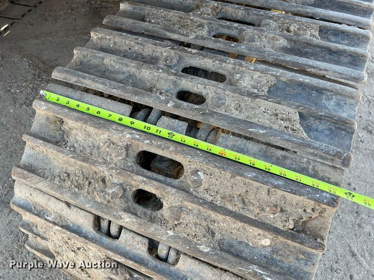 image for item DM2015 2000 Caterpillar 320CU  excavator