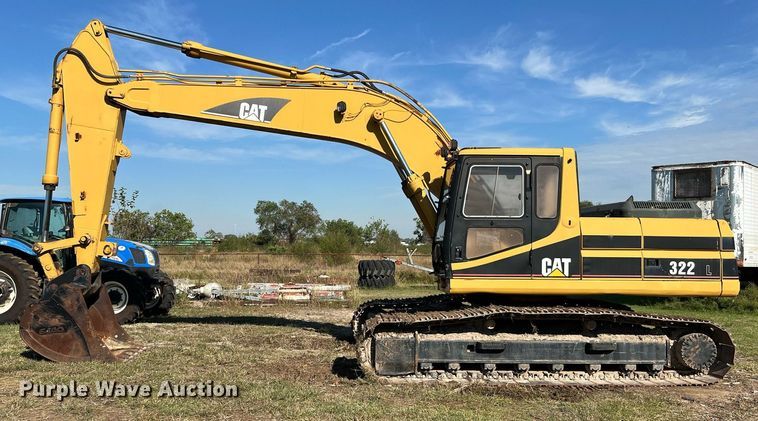 image for item DM2017 1995 Caterpillar 322L  excavator