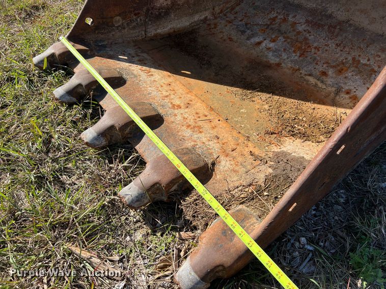 image for item DM2017 1995 Caterpillar 322L  excavator