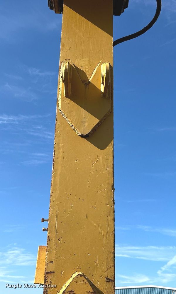 image for item DM2017 1995 Caterpillar 322L  excavator