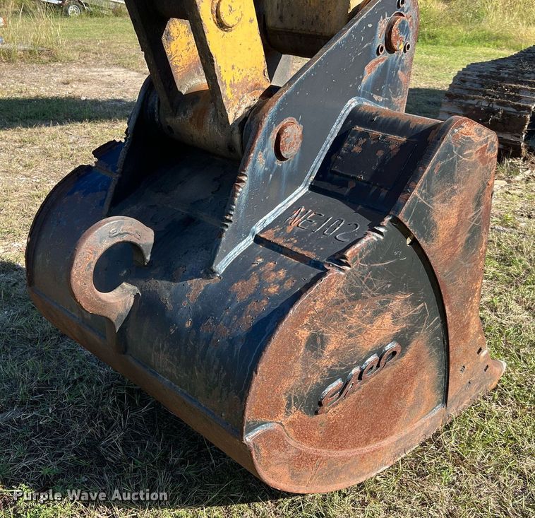 image for item DM2017 1995 Caterpillar 322L  excavator