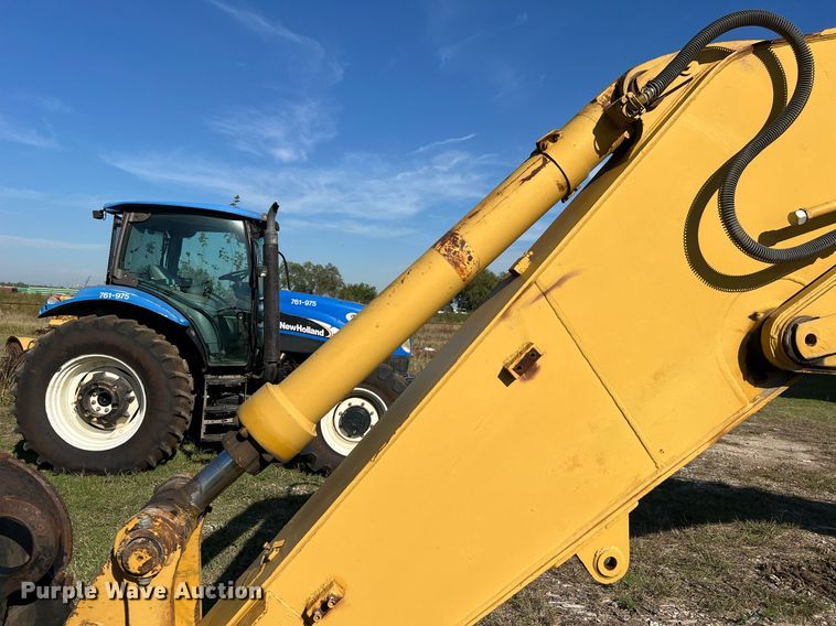 image for item DM2017 1995 Caterpillar 322L  excavator