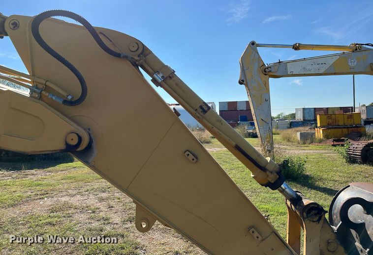 image for item DM2017 1995 Caterpillar 322L  excavator