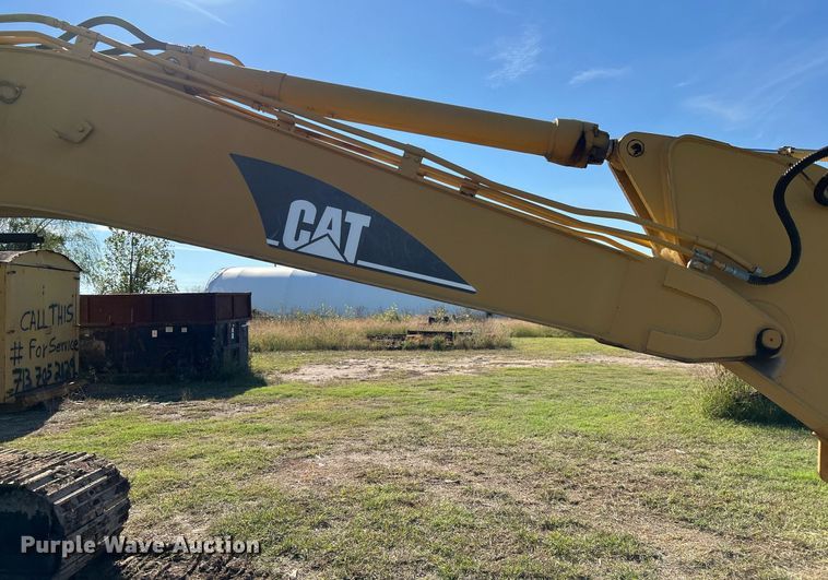 image for item DM2017 1995 Caterpillar 322L  excavator