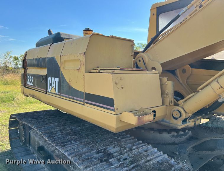 image for item DM2017 1995 Caterpillar 322L  excavator