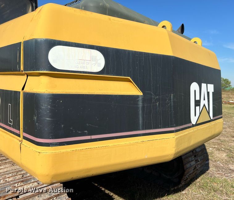 image for item DM2017 1995 Caterpillar 322L  excavator