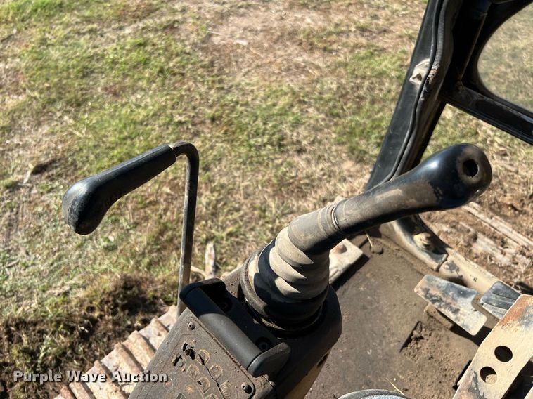 image for item DM2017 1995 Caterpillar 322L  excavator