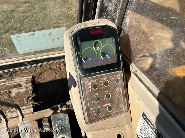 image for item DM2017 1995 Caterpillar 322L  excavator