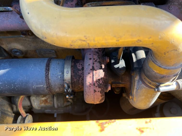 image for item DM2017 1995 Caterpillar 322L  excavator