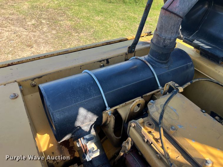 image for item DM2017 1995 Caterpillar 322L  excavator