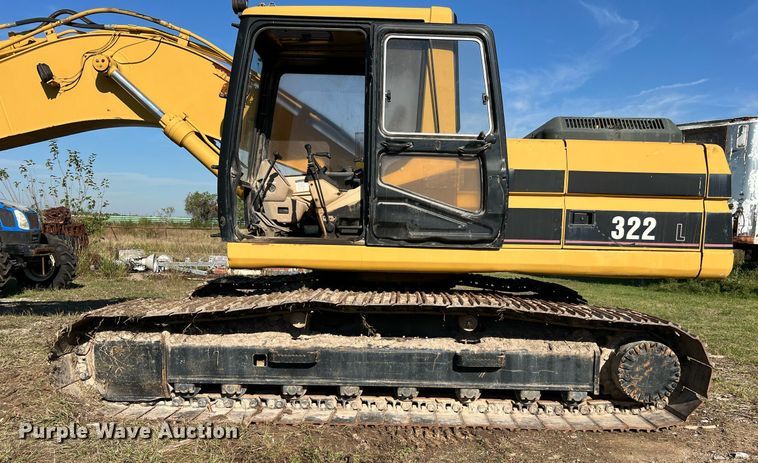 image for item DM2017 1995 Caterpillar 322L  excavator