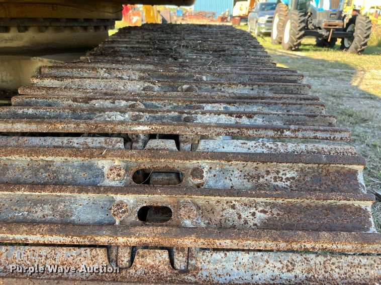 image for item DM2017 1995 Caterpillar 322L  excavator