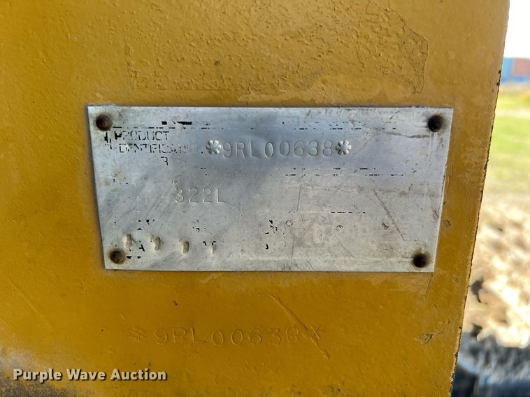 image for item DM2017 1995 Caterpillar 322L  excavator