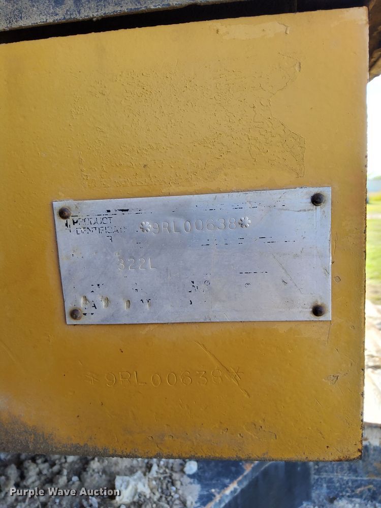 image for item DM2017 1995 Caterpillar 322L  excavator