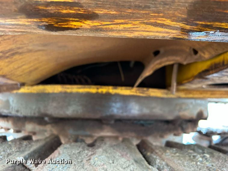 image for item DN0503 2008 Komatsu PC270LC-8  excavator