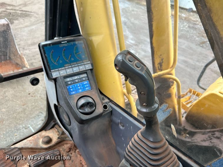 image for item DN0503 2008 Komatsu PC270LC-8  excavator