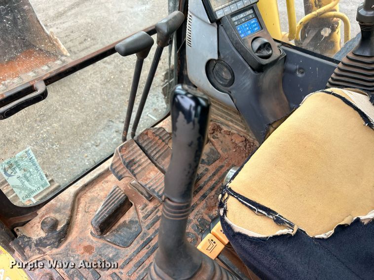 image for item DN0503 2008 Komatsu PC270LC-8  excavator