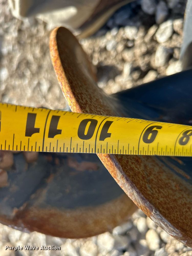 image for item DN0509 Bobcat 15C  skid steer auger