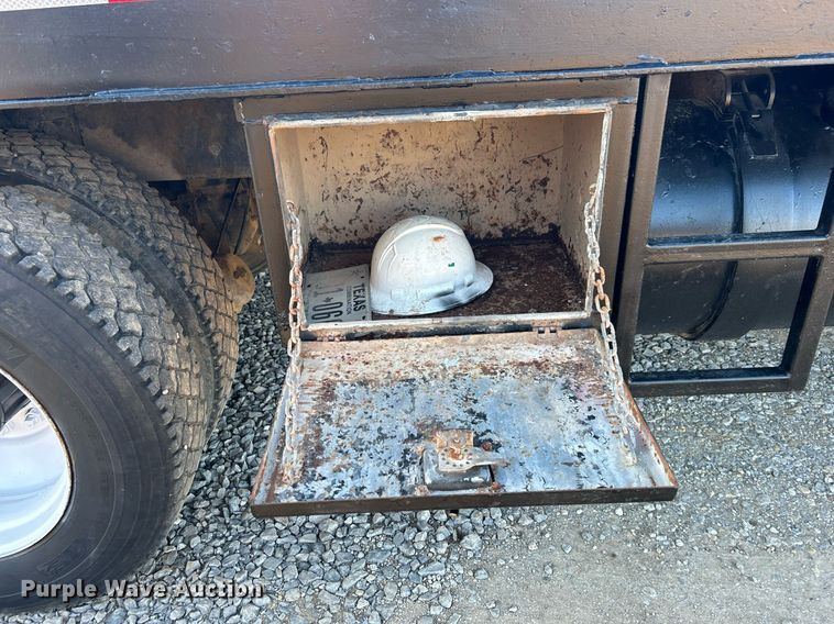 image for item DN0517 1982 Peterbilt 353  winch truck