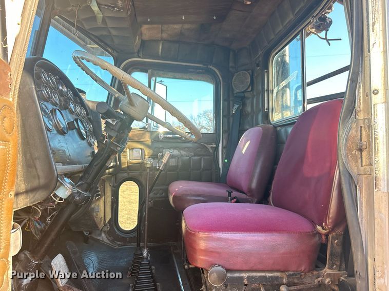 image for item DN0517 1982 Peterbilt 353  winch truck