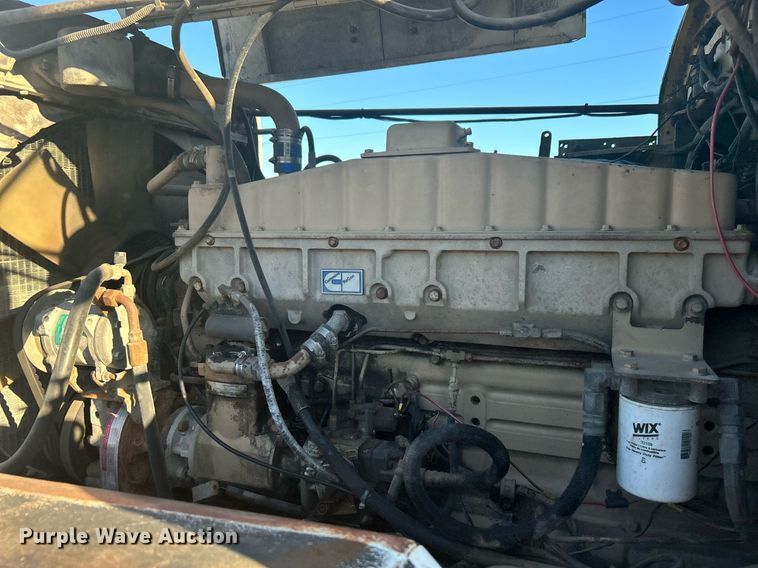 image for item DN0517 1982 Peterbilt 353  winch truck