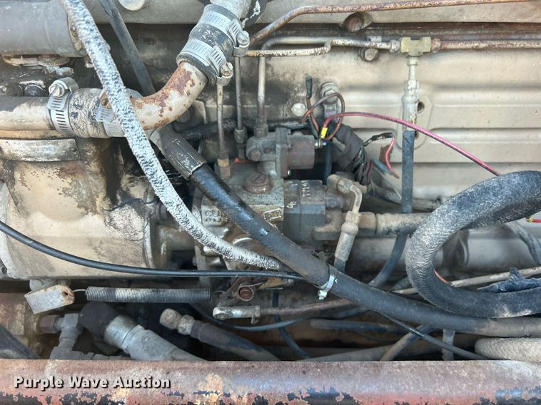 image for item DN0517 1982 Peterbilt 353  winch truck