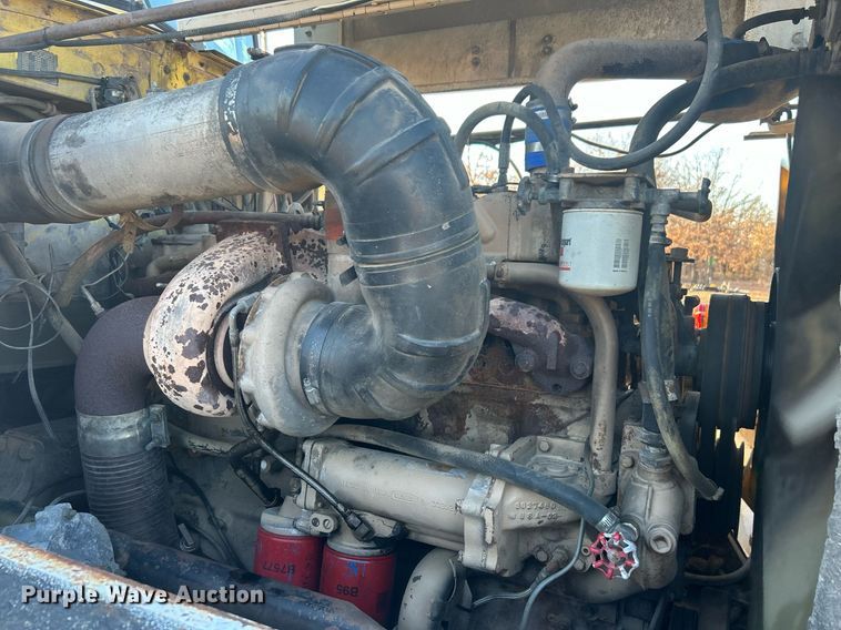 image for item DN0517 1982 Peterbilt 353  winch truck