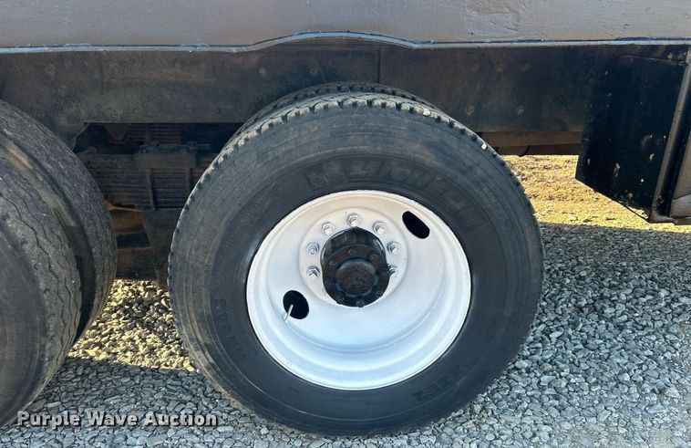 image for item DN0517 1982 Peterbilt 353  winch truck