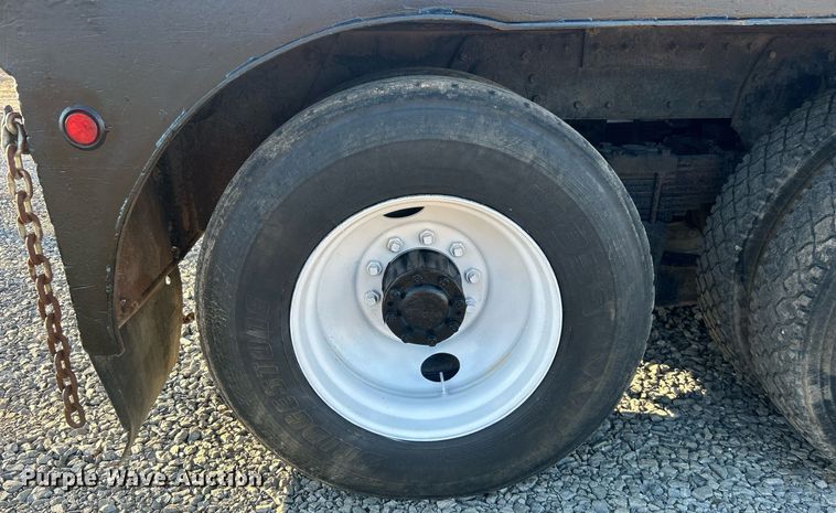 image for item DN0517 1982 Peterbilt 353  winch truck