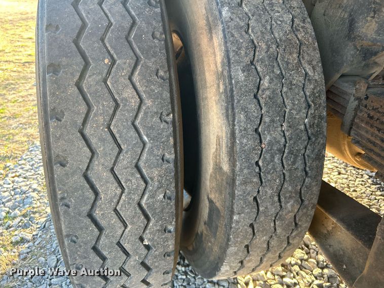 image for item DN0517 1982 Peterbilt 353  winch truck