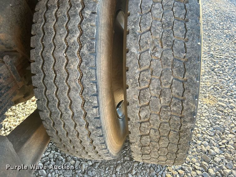 image for item DN0517 1982 Peterbilt 353  winch truck