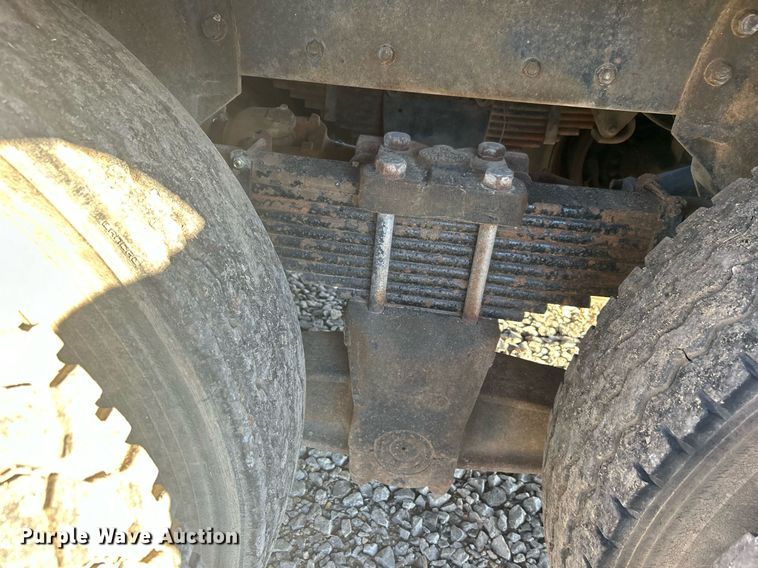 image for item DN0517 1982 Peterbilt 353  winch truck