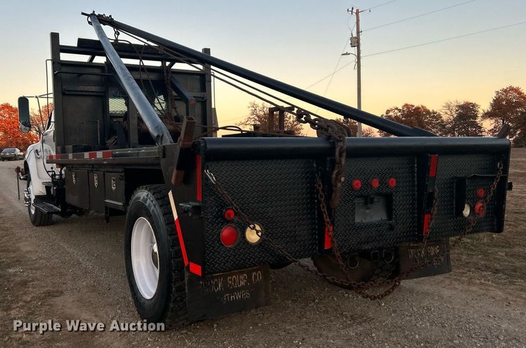 image for item DN0542 2007 Ford F750 Super Duty  winch truck