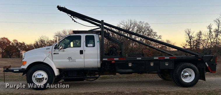 image for item DN0542 2007 Ford F750 Super Duty  winch truck