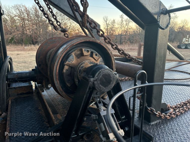 image for item DN0542 2007 Ford F750 Super Duty  winch truck