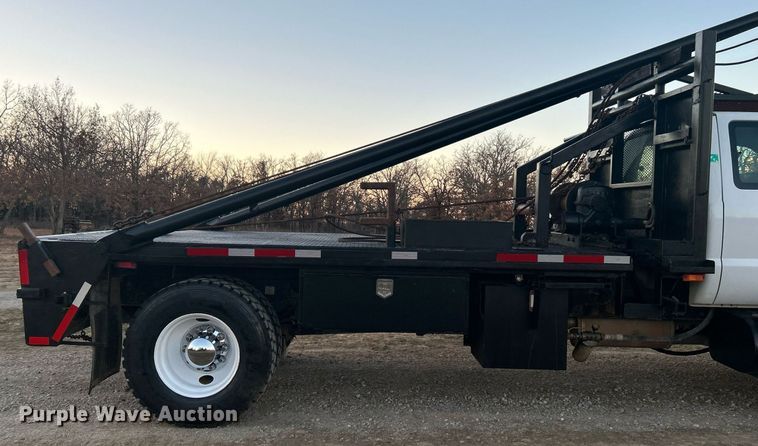 image for item DN0542 2007 Ford F750 Super Duty  winch truck