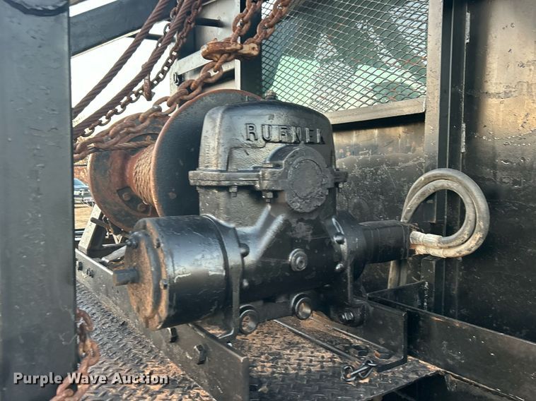 image for item DN0542 2007 Ford F750 Super Duty  winch truck