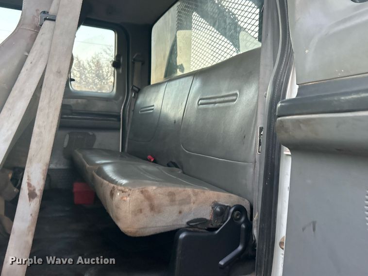 image for item DN0542 2007 Ford F750 Super Duty  winch truck