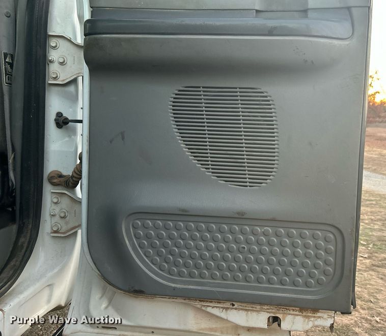 image for item DN0542 2007 Ford F750 Super Duty  winch truck