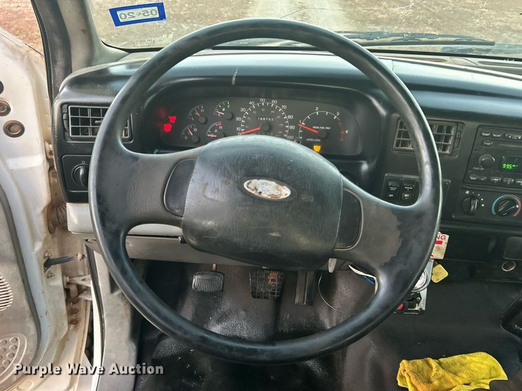 image for item DN0542 2007 Ford F750 Super Duty  winch truck